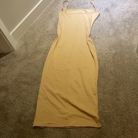 ⭐️3 for 30$ ⭐️Bodycon dress - Picture 3 of 4